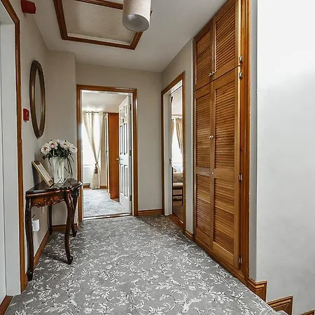 Pensionat Bay View Guest House And B&B